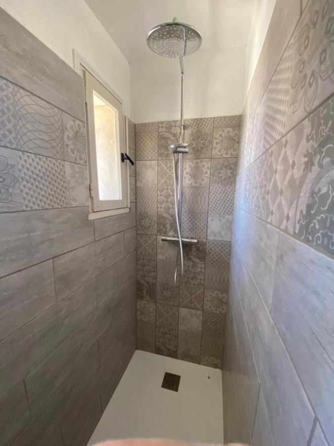 Appartement Avec Jardin En Ville LʼIsle-sur-la-Sorgue Esterno foto